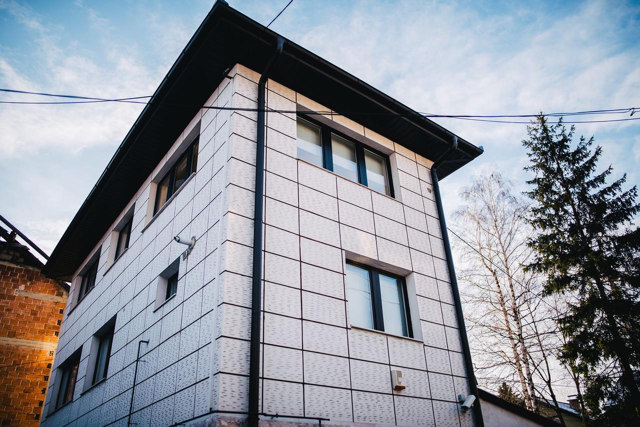 Luxury 3 Story House- Best View サラエヴォ エクステリア 写真